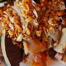 ลวกจิ้มน้ำจิ้มซีฟู้ด