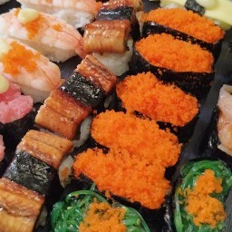 Everyday Sushi ตรงข้ามเซเว่นหน้าโรงเรียนอัสสัมชัญธนบุรี
