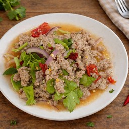 ยำหมูสับ