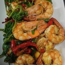 กะเพรากุ้ง กับข้าว