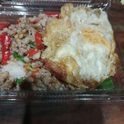 ข้าวกล่อง ข้าวเหนียวหมูทอด หมี่ซั่วนุ่มๆ