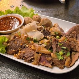 ก๋วยเตี๋ยวเนื้อตุ๋น/อาหารจานเดียว บางใหญ่เก่า บางใหญ่เก่า