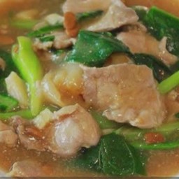 ราดหน้าหมู