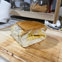 ปิ้งปัง ขนมปังปิ้งไส้ทะลัก