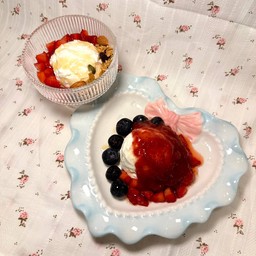 Happy Yummy Greek Yogurt 🍓🫐