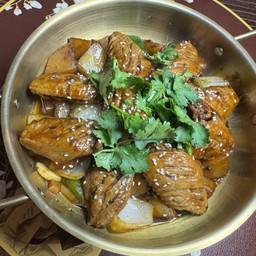 ปีกไก่หม้อไฟ