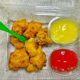 ข้าวไข่ข้นก้นครัว ห้าแยกฉลอง
