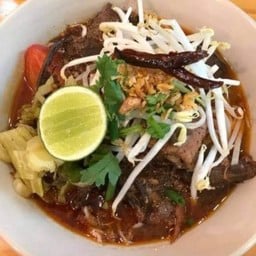 ขนมจีนน้ำเงี้ยว