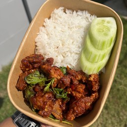 ณัฐ ผัดกระเพรา