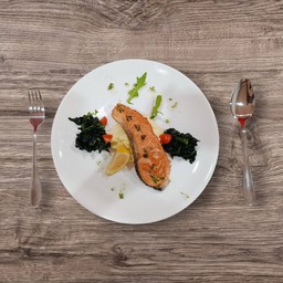 สเต็กแซลมอนย่าง