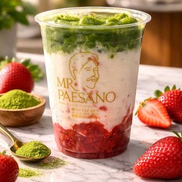 มัทฉะลาเต้สตอเบอรี่  Iced Strawberry Matcha Latte