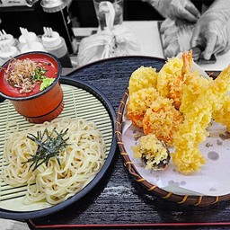 เซ๊ตหมี่เย็นกุ้งเท็มผักรวม