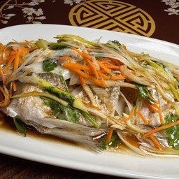 ปลากะพงนึ่งซีอิ๊ว