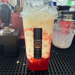 สตอเบอรี่นมสด