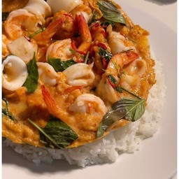 พี่อันไข่ข้นและกระเพรา