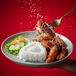 ข้าวไก่ทอดราดซอส (เลือกซอสเองได้)