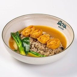 ข้าวผัดทรัฟเฟิลราดหน้าเป๋าฮื้อ