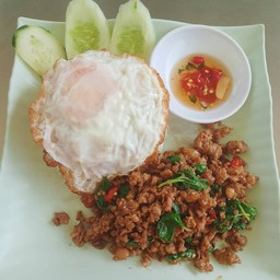 กะเพราหมูสับ