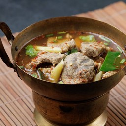 ต้มแซ่บเนื้อน่องลาย