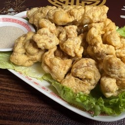 ไส้ใหญ่หมูทอดกรอบ