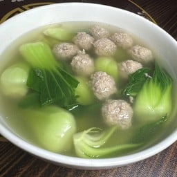 แกงจืดลูกชิ้นหมูสับ