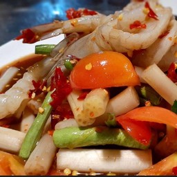 ร้านยำตามใจ