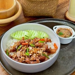 ข้าวสันคอหมูทอดพริกสด