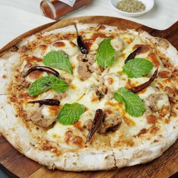 พิซซ่าลาบทอด