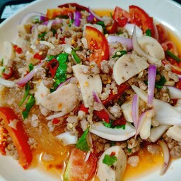 ยำหมูยอใส่หมูสับรสจัดจ้าน