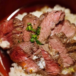 Chaduke-Ranp Steak-200g ข้าวต้มร้อน+สเต็กเนื้อวัว-200g 茶漬け牛ステーキ200