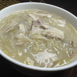 หมูสามชั้นตุ๋นผักดอง