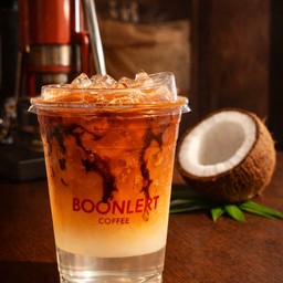 ชาไทยไซรัปมะพร้าว - Thai Tea with Coconut Syrup