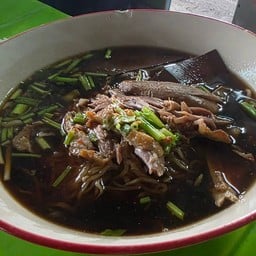ก๋วยเตี๋ยวเป็ด นายแดง