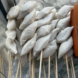 ลูกชิ้นปลารักบี้