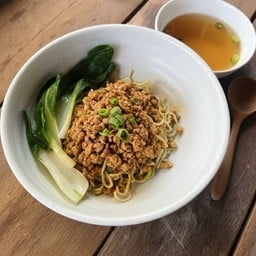 เส้น|สด|กด|มือ บะหมี่ไข่ทำมือ&สันคอหมูแดงนุ่มฉ่ำ สันป่าตอง