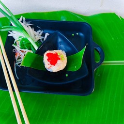 ซูชิ หน้าสลัดทูน่า