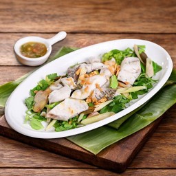 กะพงลวกจิ้ม ( Boiled Sea Bass with Spicy Dipping Sauce )