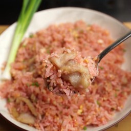 ข้าวผัดเย็นตาโฟซอสแดง (สูตรทางร้านใส่พริกป่น)