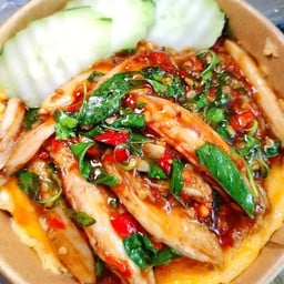 ข้าวกะเพราปูม้า+ไข่ข้น