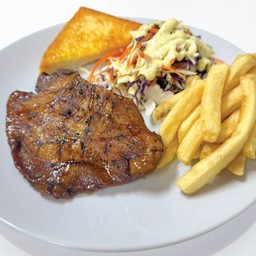 สเต็กคอหมูย่างกระเทียมพริกไทยดำ