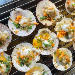 หอยเชลล์ย่างเนยกระเทียม