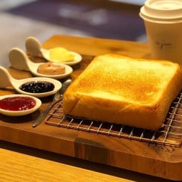 ปังปิ้ง Happy Toast