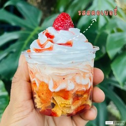 วิปครีมสตอเบอร์รี่คอนเฟลก ไซส์ M