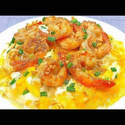 ข้าวไข่ข้น 2 ฟอง+กุ้งกะเทียม