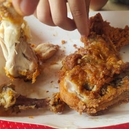 KFC พหลโยธิน 25 PTTOR Phahonyothin Km. 25