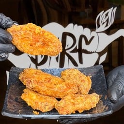 ปีกกลางทอด