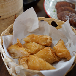 ฟองเต้าหู้ห่อกุ้งทอด