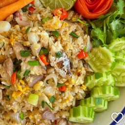 ข้าวผัดปลาทู