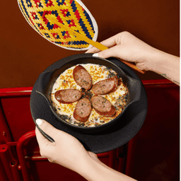 ผักโขมอบชีสไส้กรอก