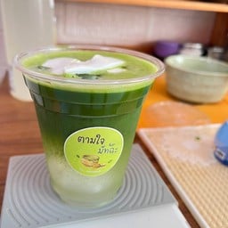 มัทฉะ น้ำมะพร้าว